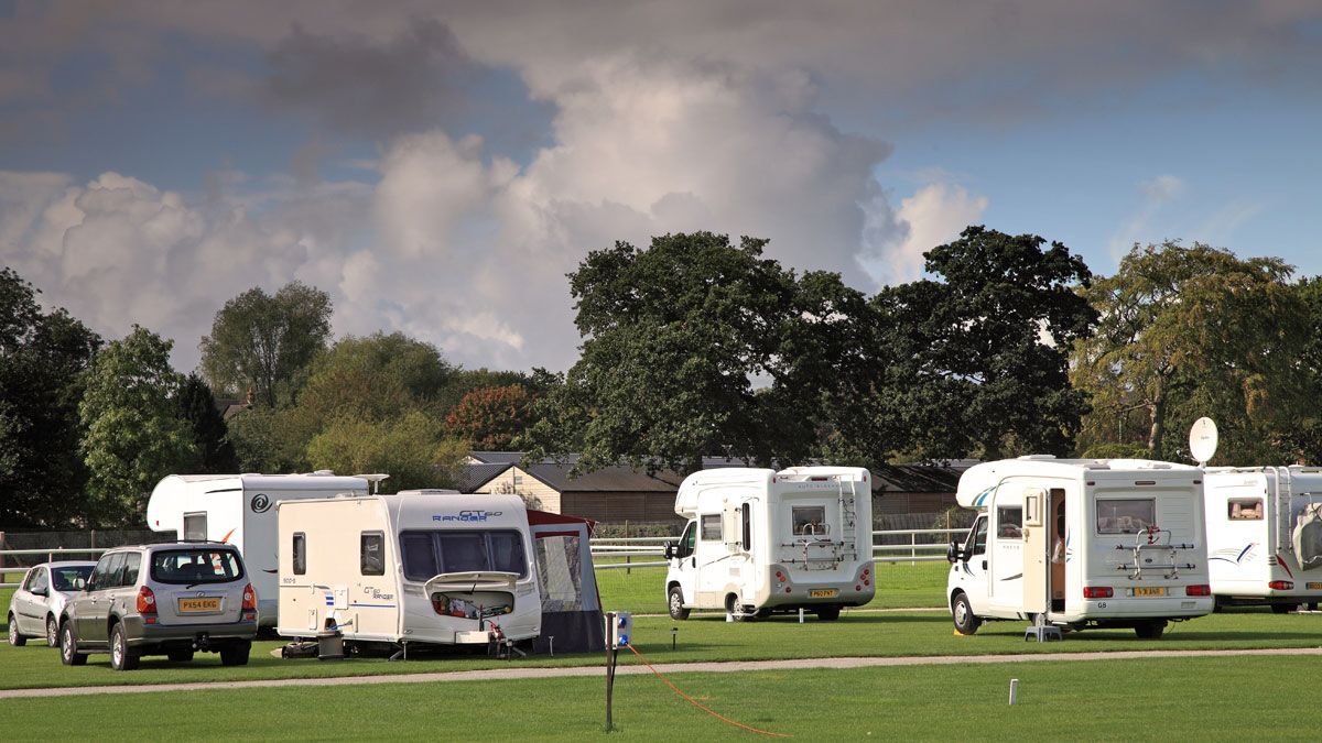 Images Uttoxeter Racecourse Caravan and Motorhome Club Campsite - CLOSED