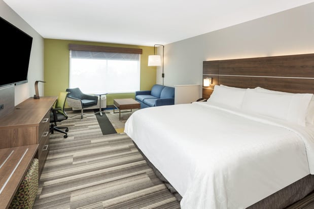 Images Holiday Inn Express & Suites Hudson I-94 by IHG