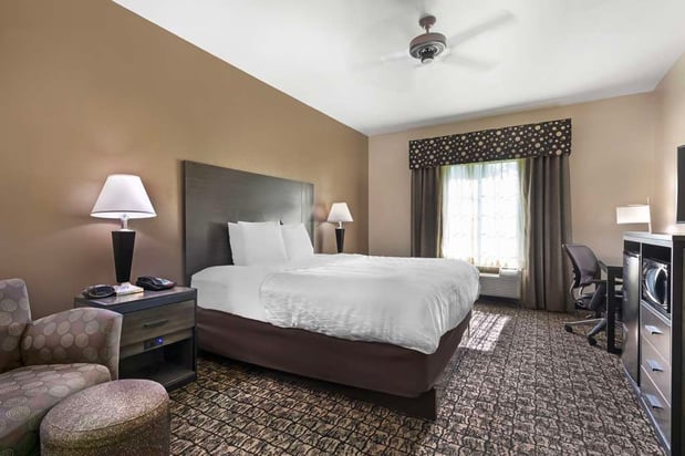 Images Best Western Carthage Inn & Suites