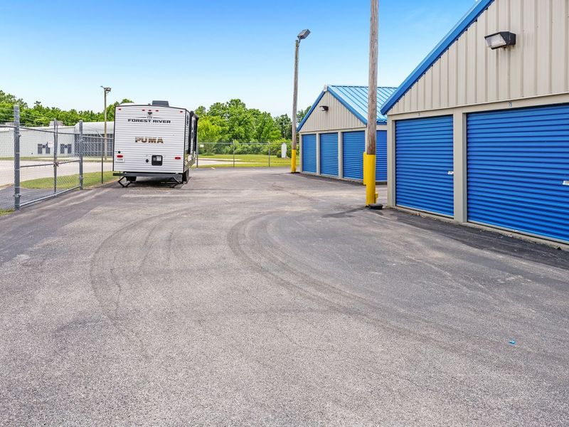 Interior Units - Storage Express at 3589 W Frontage Rd, Austin, IN 47102