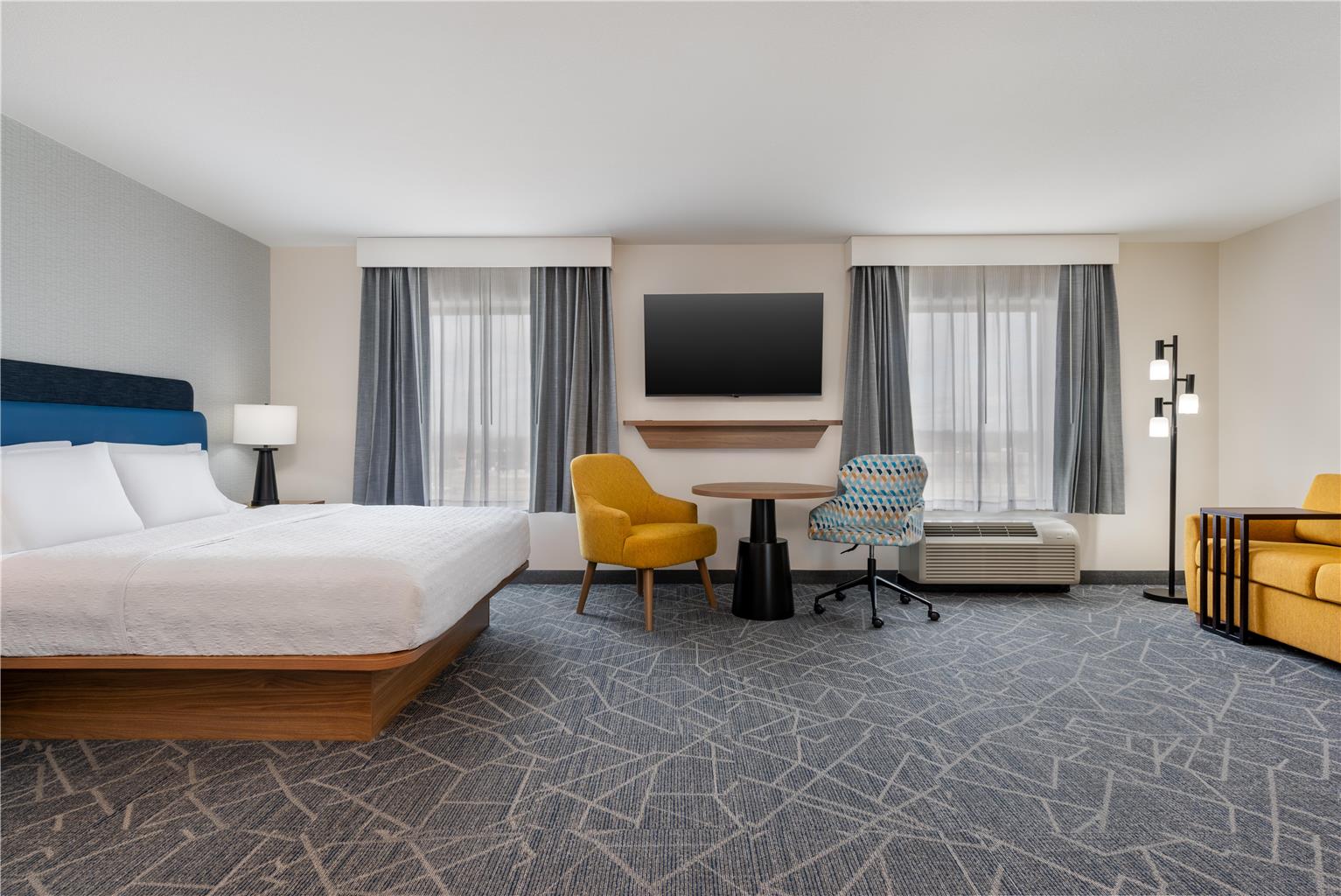 Guest room