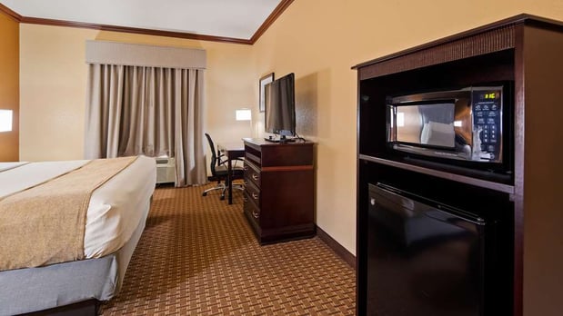 Images Best Western Granbury Inn & Suites