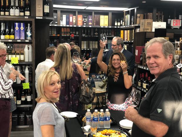 Images Primo Liquors, Fine Wine, and Cigars