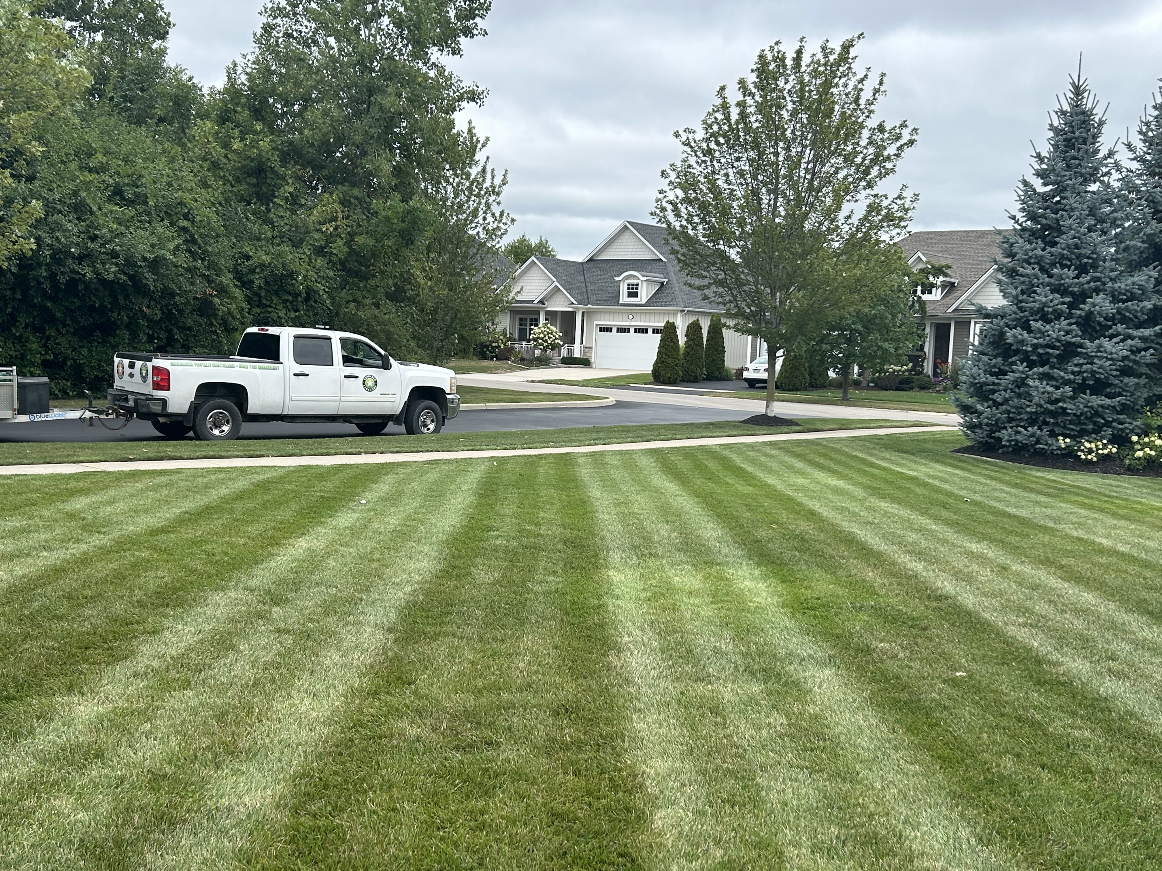 Images VanDuzen Lawn Care