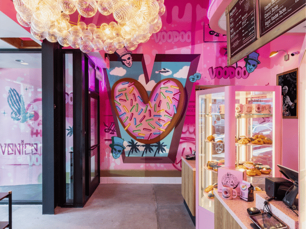 Images Voodoo Doughnut