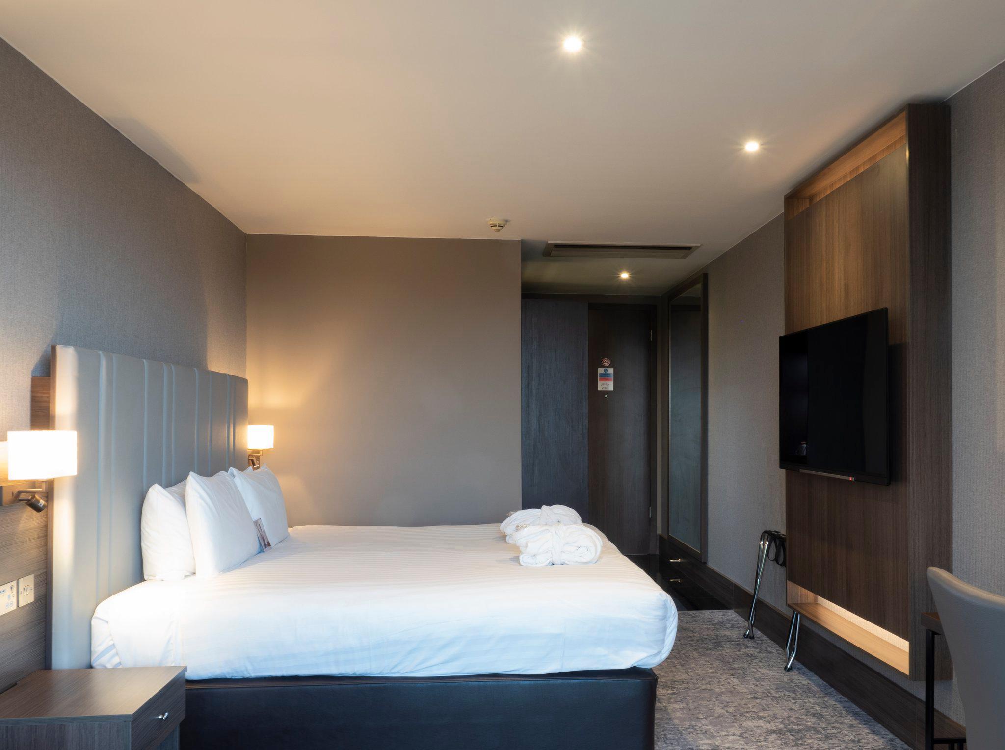 Images Crowne Plaza London - Kingston, an IHG Hotel