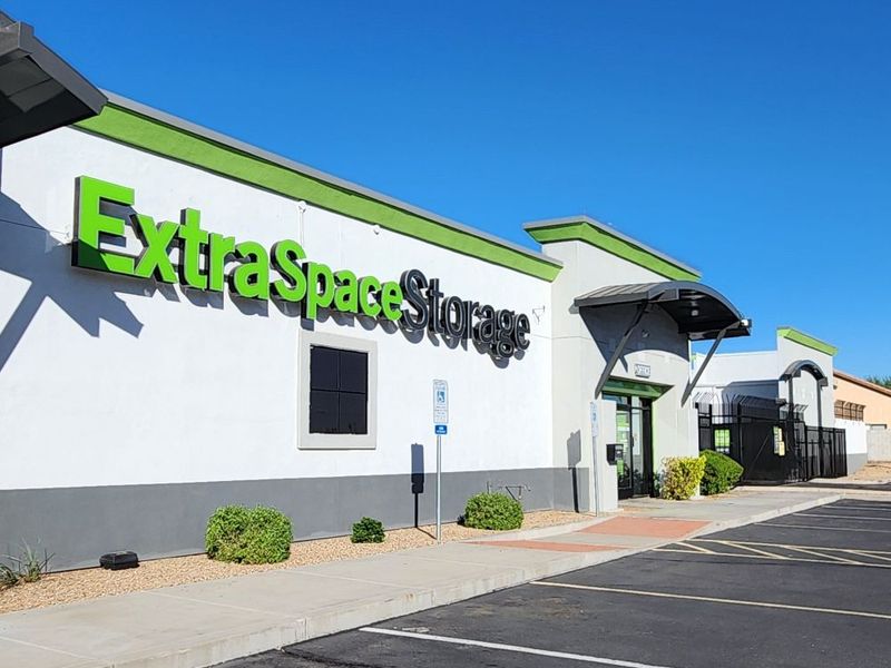 Images Extra Space Storage