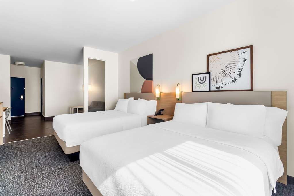 Guest room