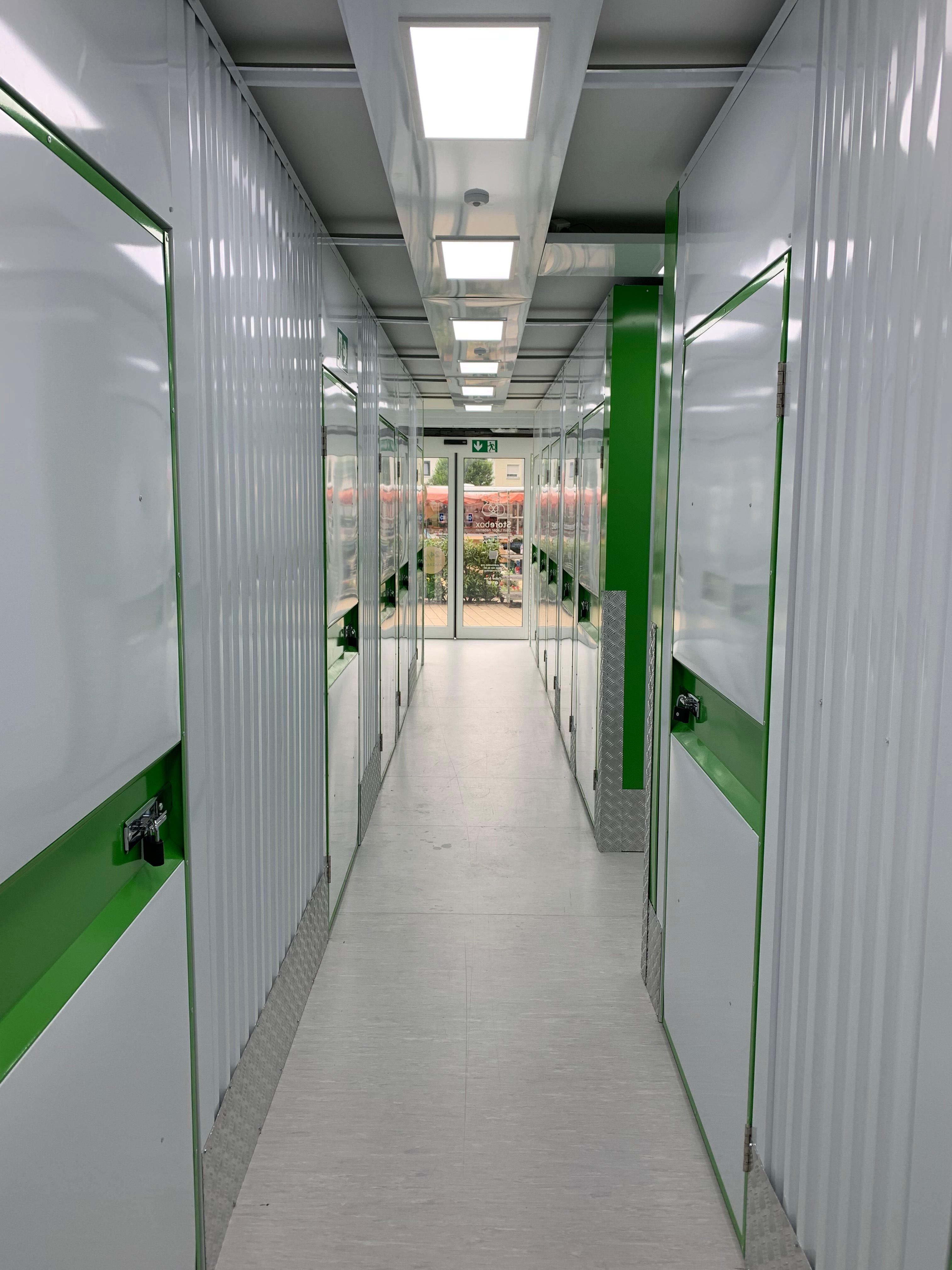 Storebox - Dein Lager nebenan, Nibelungenplatz 10 in Braunschweig