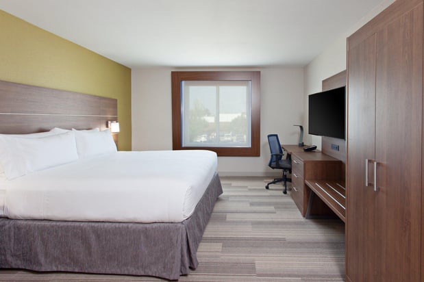 Images Holiday Inn Express & Suites Pasadena - Los Angeles by IHG