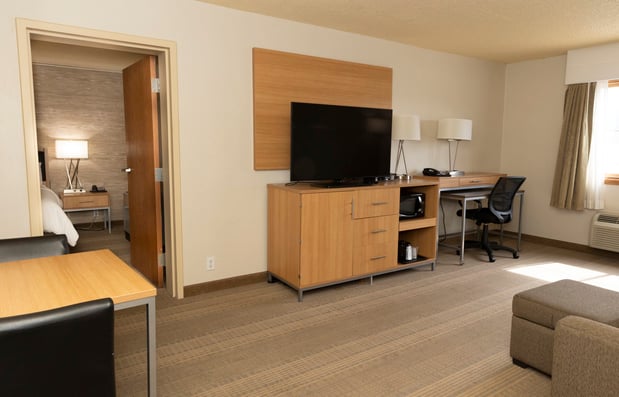 Images Holiday Inn Spearfish-Convention Center by IHG