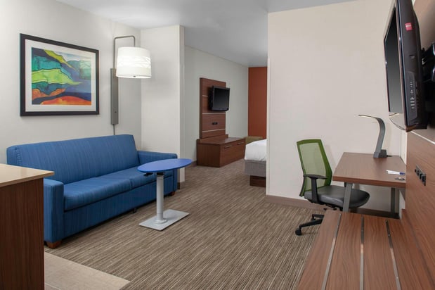 Images Holiday Inn Express & Suites Coeur D Alene I-90 Exit 11 by IHG