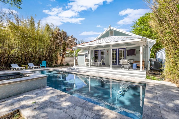 Images John McDonald Realty