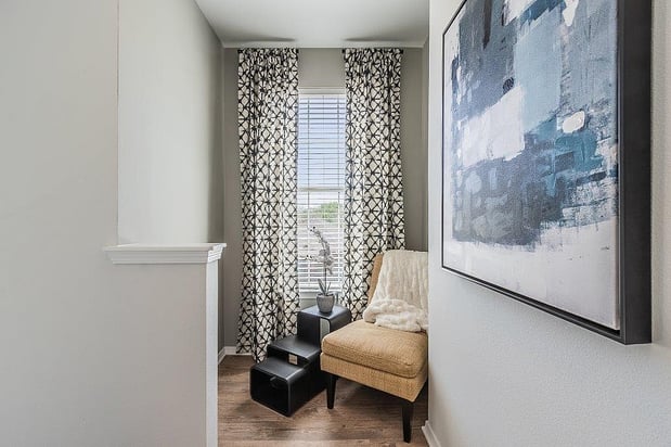 Images Grand Estates @ Keller