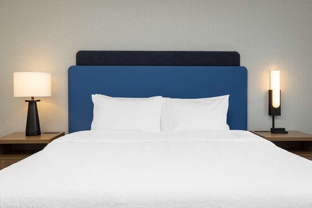 Images Hampton Inn and Suites by Hilton Cottonwood