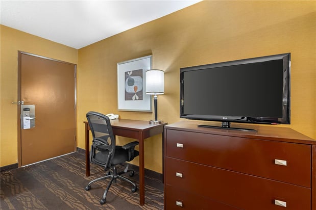 Images Best Western Plus Stovall's Inn