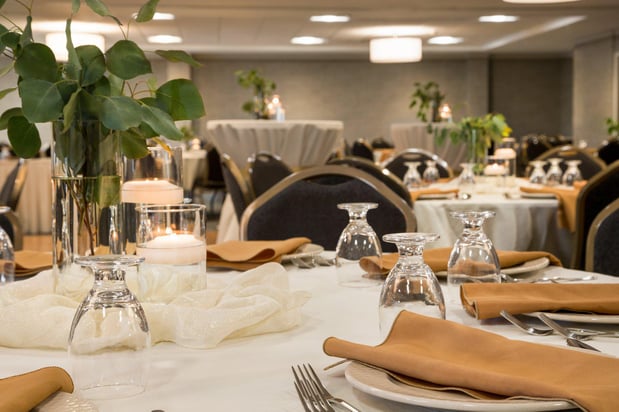 Images Holiday Inn & Suites Council Bluffs-I-29 by IHG