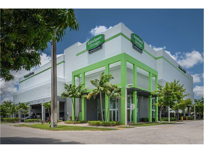 Beauty Image - Extra Space Storage at 910 SW 68th Ave, Miami, FL 33144