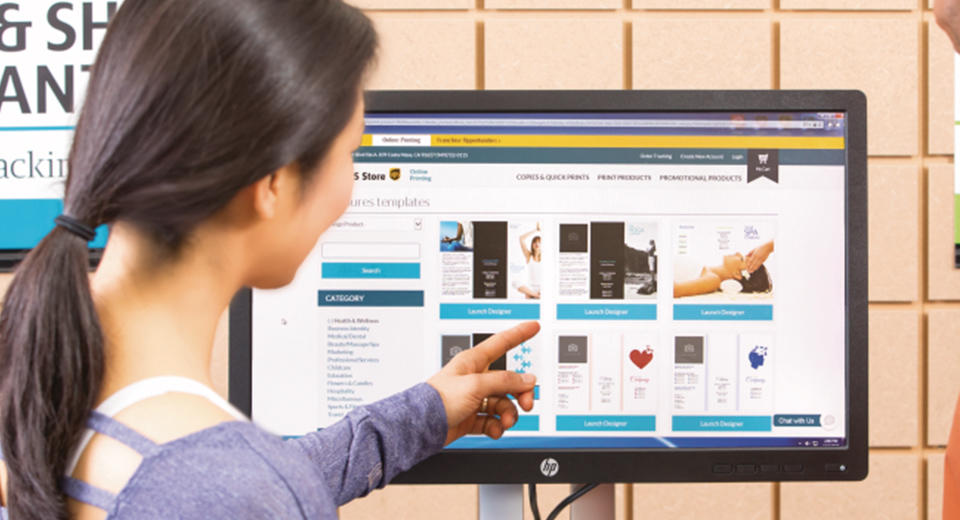 A customer using The UPS Store print website