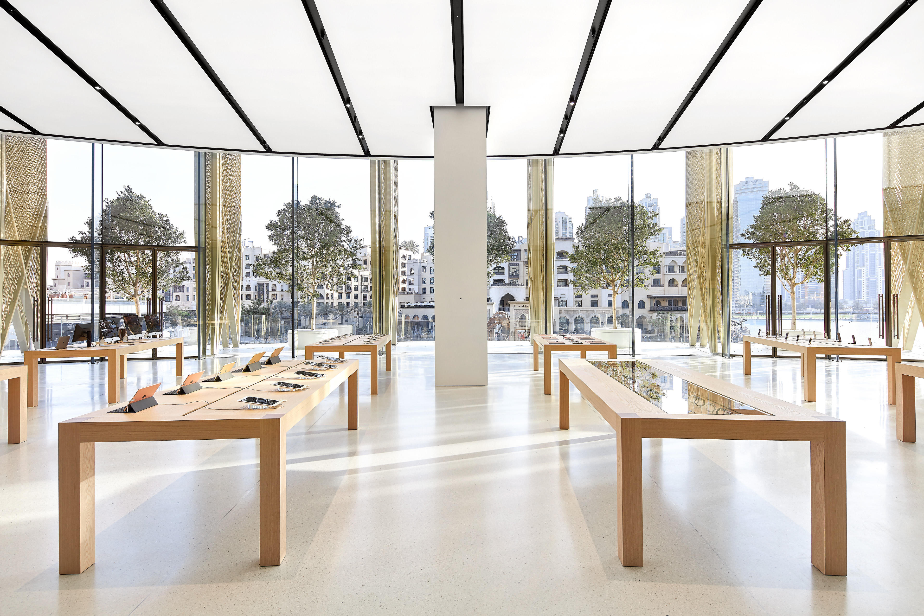Apple Dubai Mall