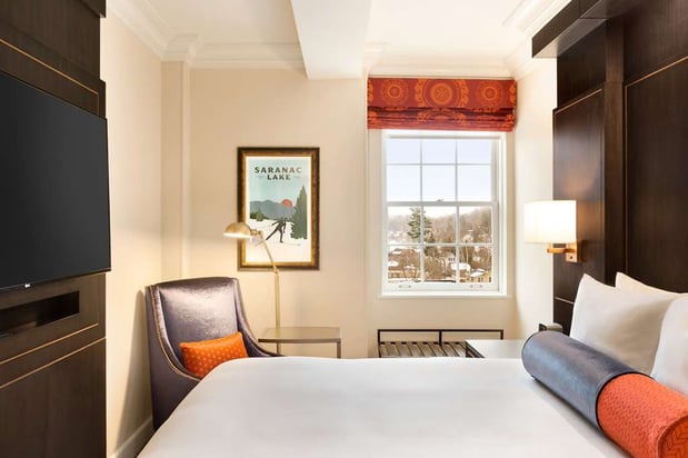 Images Hotel Saranac, Curio Collection by Hilton
