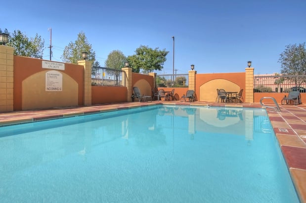 Images Holiday Inn Express & Suites Albuquerque Midtown by IHG