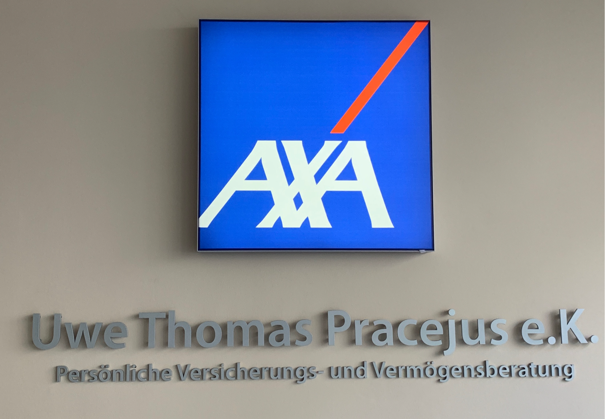 Kundenbild groß 3 AXA Regionalvertretung Uwe Thomas Pracejus e. K. in Düsseldorf