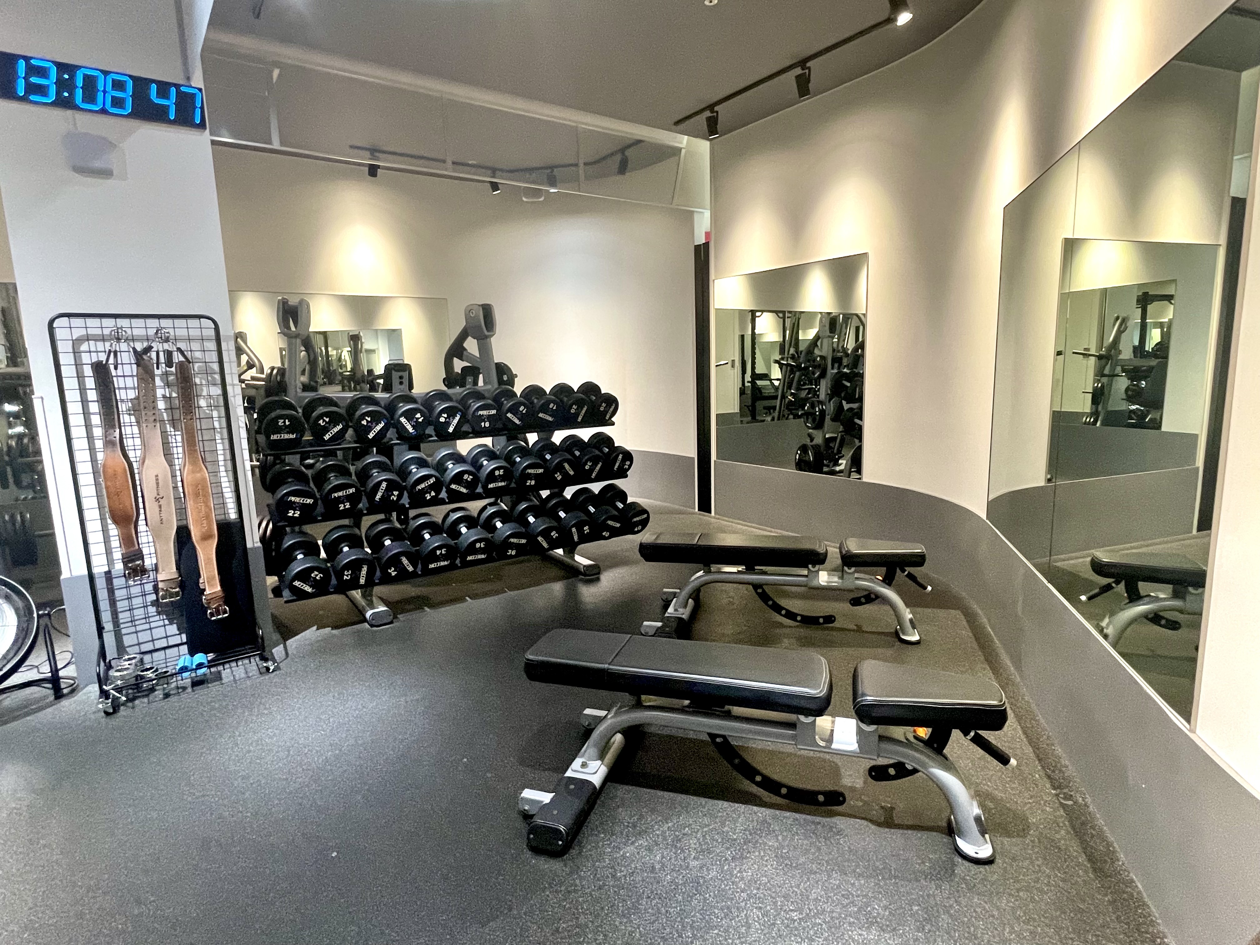 Images エニタイムフィットネスイオンタウン南城大里店