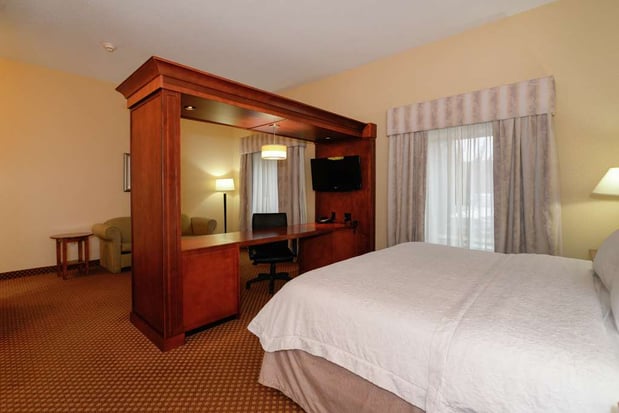 Images Hampton Inn & Suites Detroit/Chesterfield Township