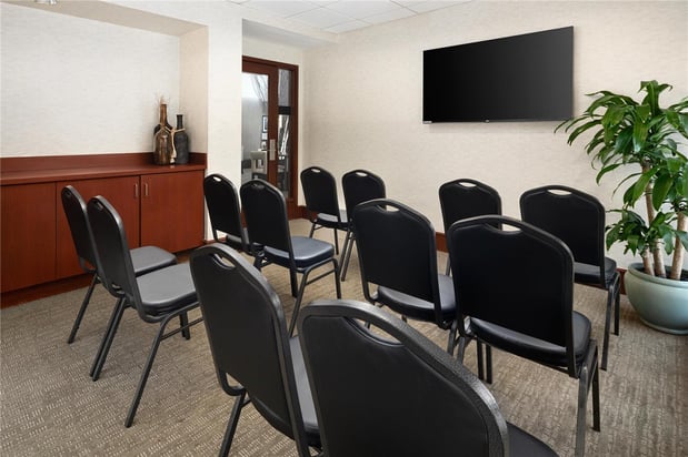Images DoubleTree by Hilton Boston Bayside
