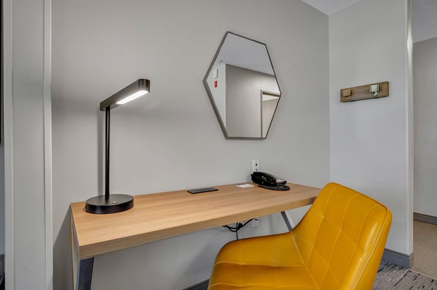 Images Holiday Inn Express & Suites Portland-Jantzen Beach by IHG