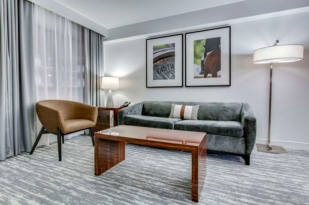 Images Embassy Suites by Hilton Louisville East