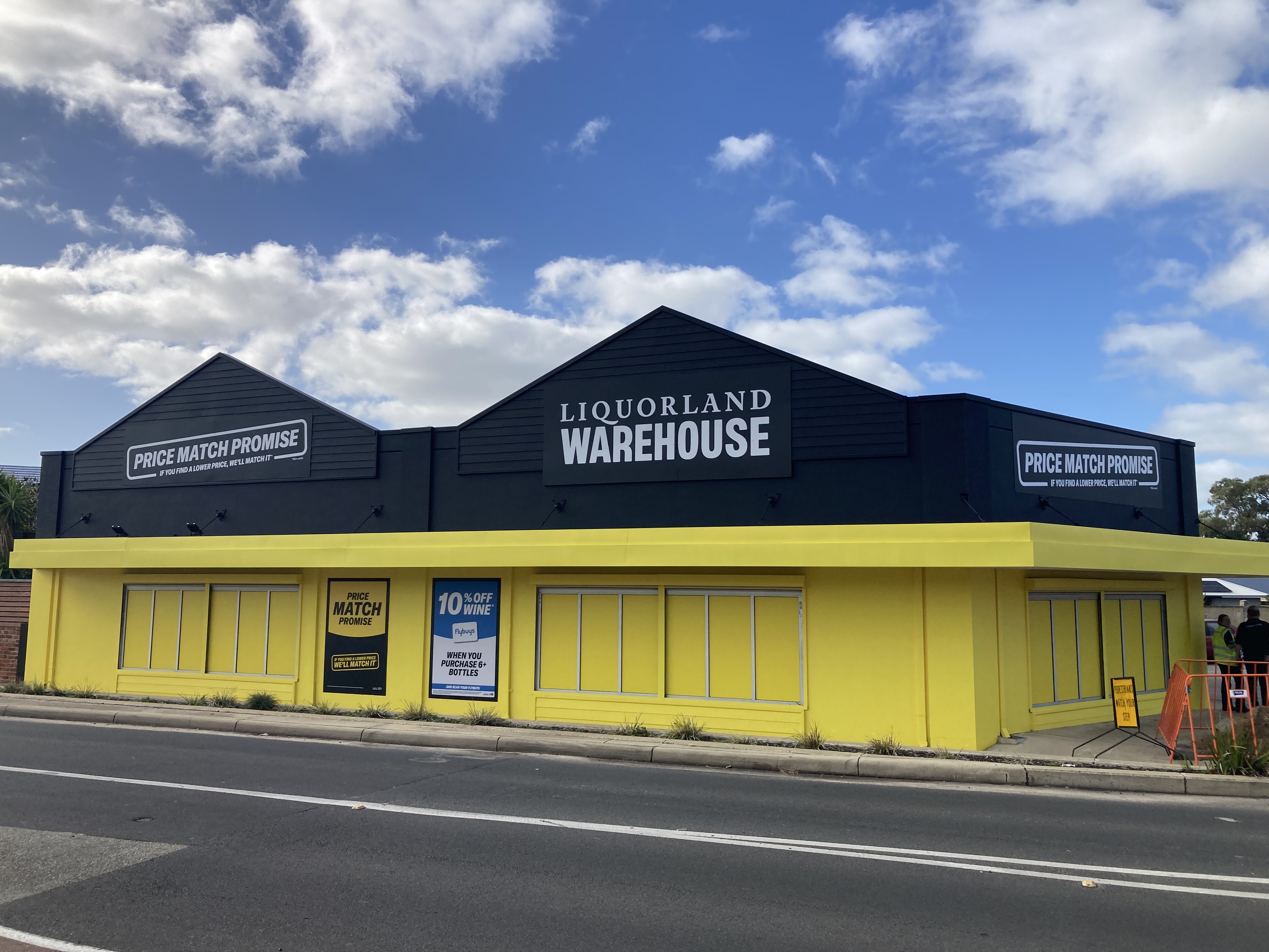 Images Liquorland Warehouse Falcon