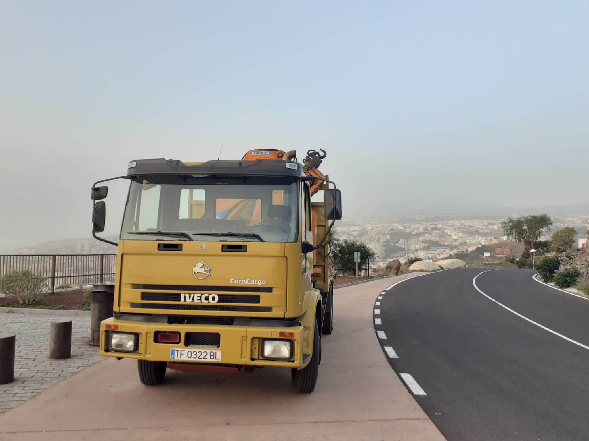 Images Transportes y Grúas Sisi