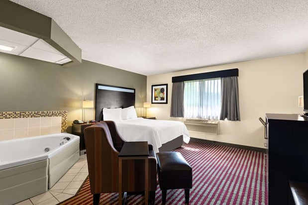 Images Best Western Germantown Inn