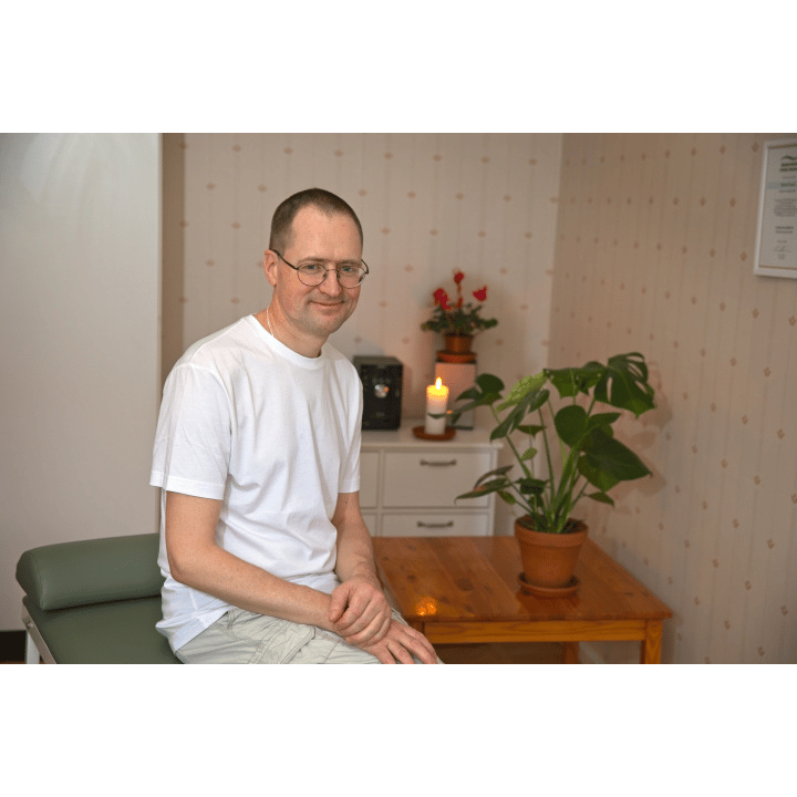 Mårtens Massage & Hälsa Logo