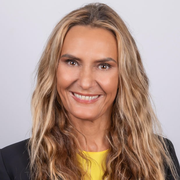 Images Edward Jones - Financial Advisor: Maria Mera, CEPA®|AAMS®|ADPA®|CRPC™