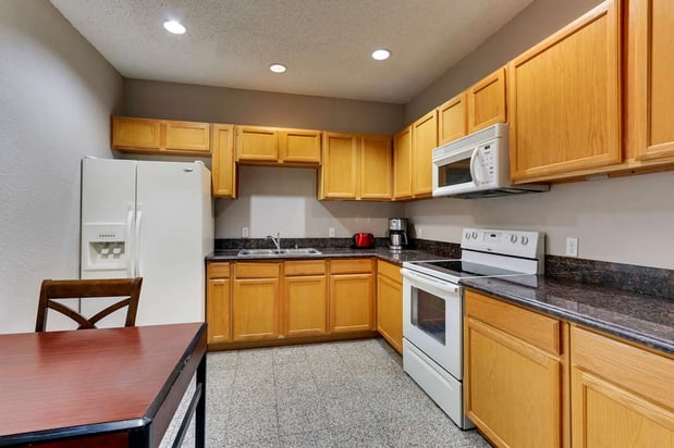 Images Best Western Plus University Inn & Suites