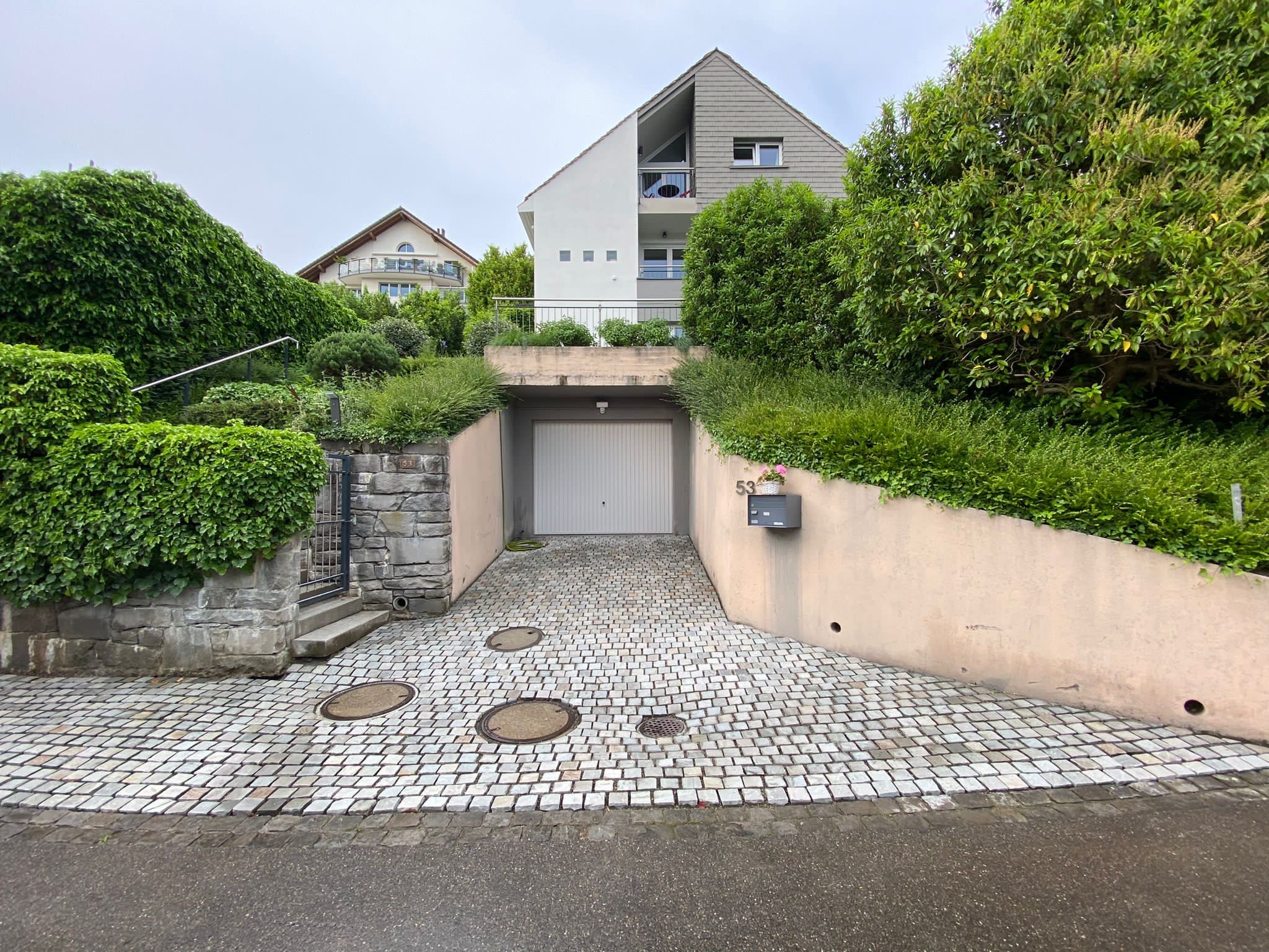 Jasari Garten, Untere Heslibachstrasse 54 in Küsnacht ZH