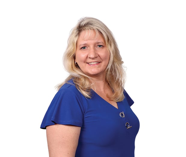 Images Cynthia Barrie, CENTURY 21 Judge Fite Company