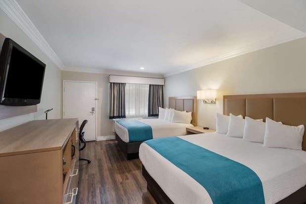Images Best Western Woodland Hills Inn
