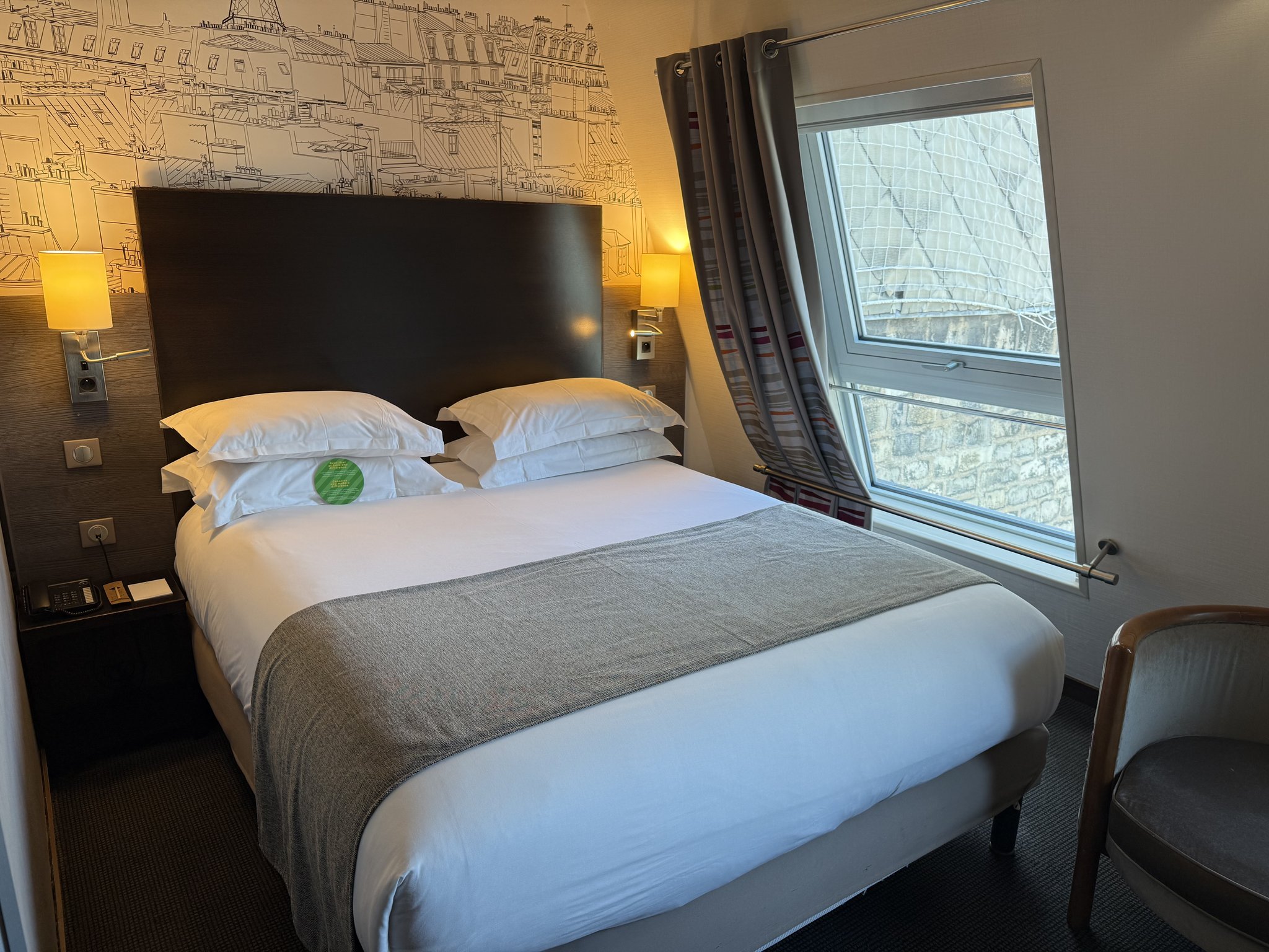 Images Holiday Inn Paris - Montmartre by IHG