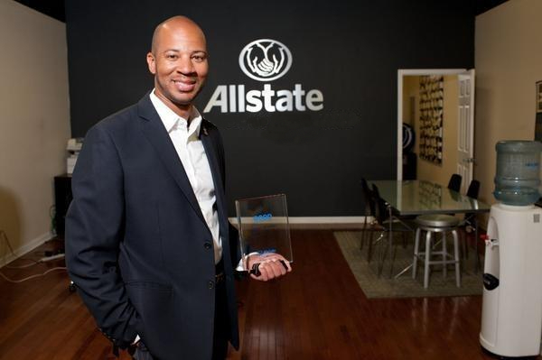 Images Lamont Robinson: Allstate Insurance