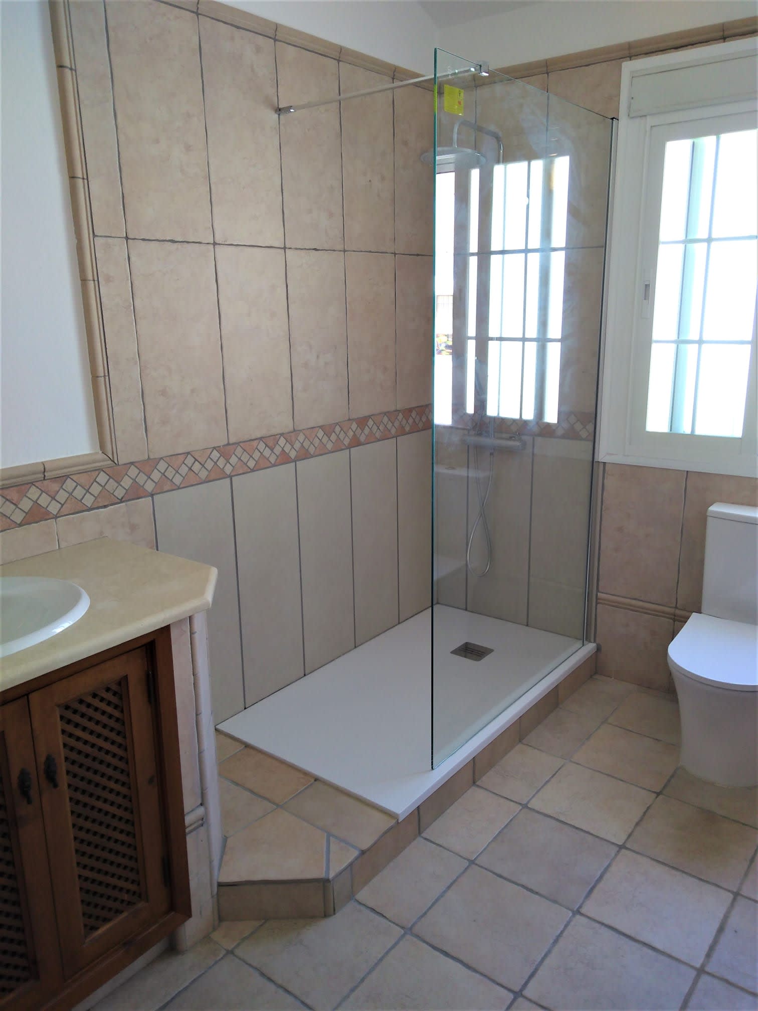 Exeter Bathroom Improvements Exmouth 07554 495311