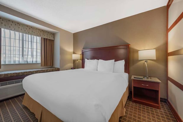 Images Best Western Plus Peak Vista Inn & Suites
