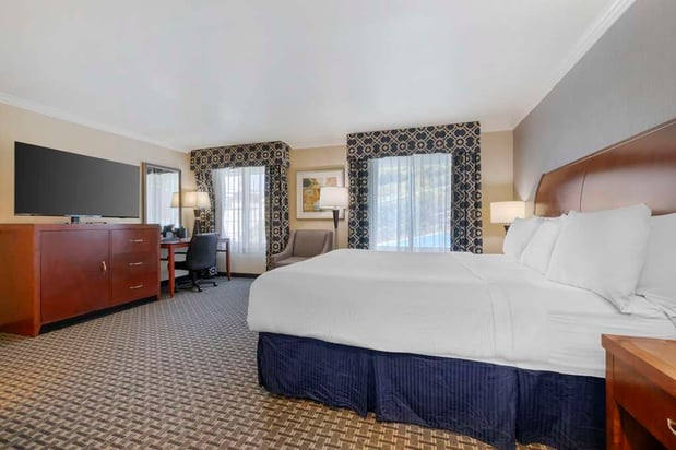 Images Best Western Plus Marina Shores Hotel