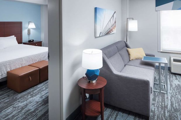 Images Hampton Inn & Suites Oklahoma City-Bricktown