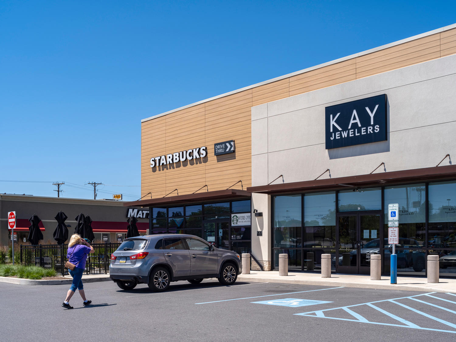 Kay Jewelers at Park Hills Plaza Shopping Center