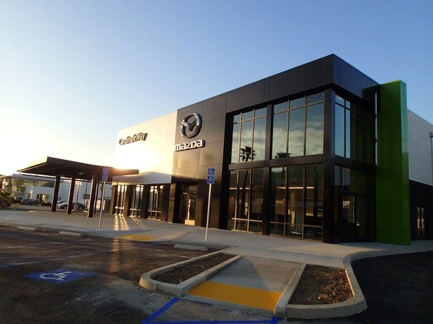 Images CardinaleWay Mazda - Corona