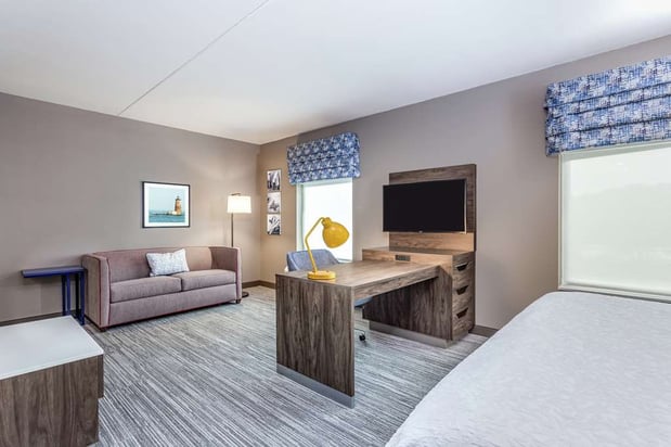 Images Hampton Inn & Suites Kittery-Portsmouth